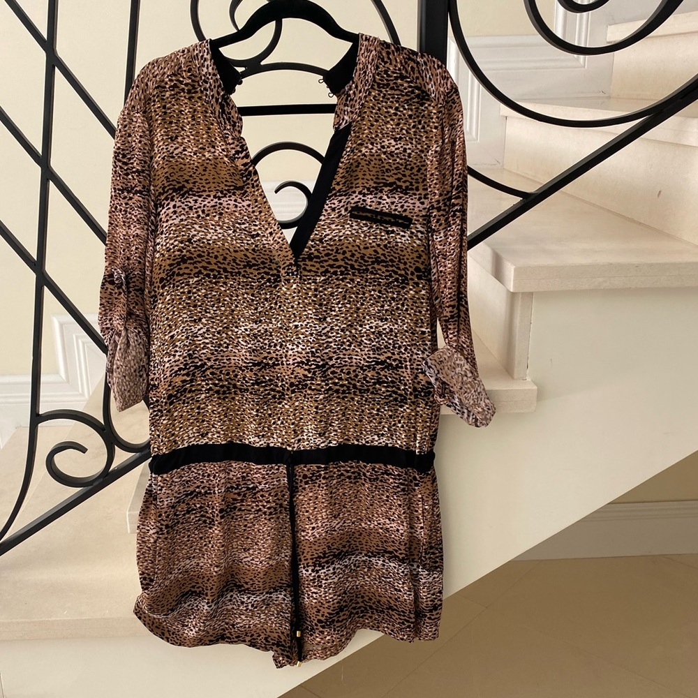Karina Grimaldi Silk Romper w pockets 🤎🖤 - size S